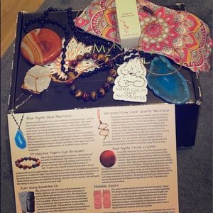 Socks2mecklaces1bracelethealingstoneessentialoil